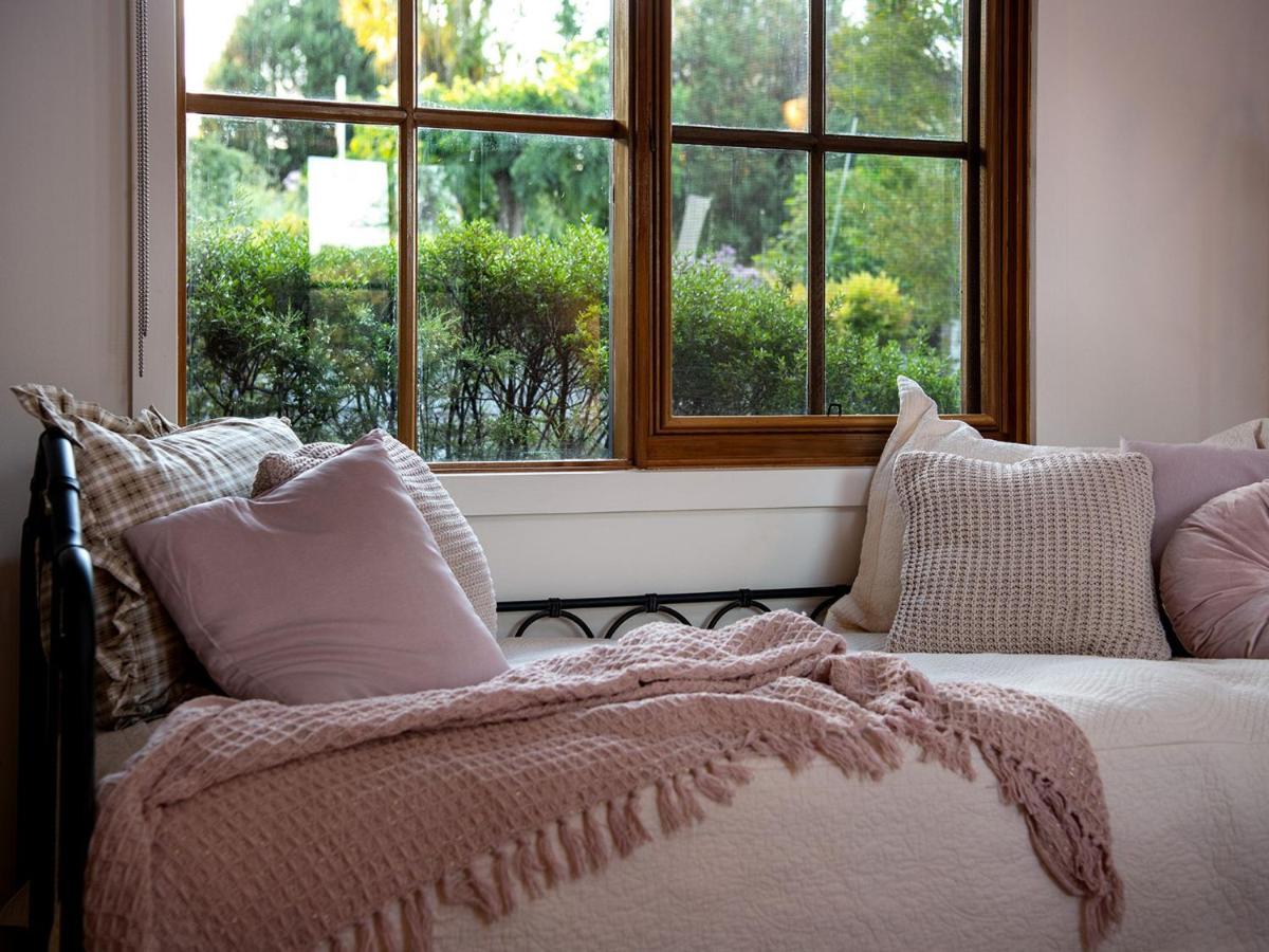 French Cottage 데일스포드 외부 사진